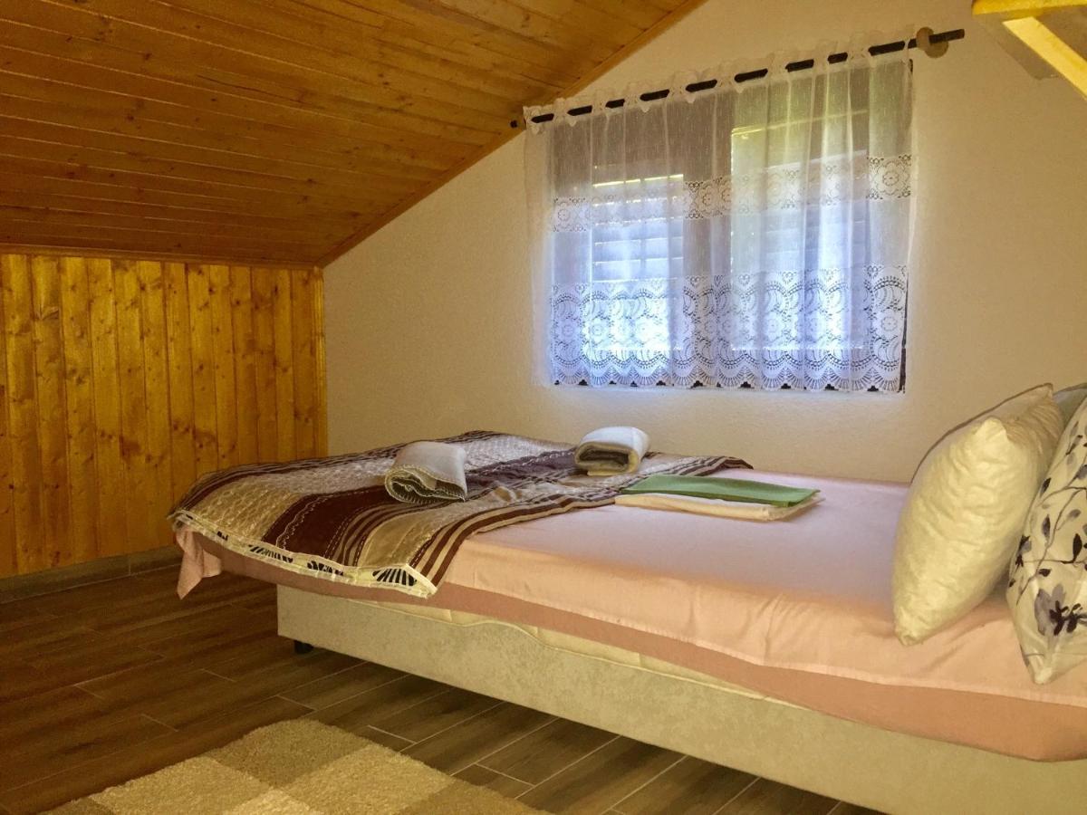 Holiday Home Radocaj Slunj Eksteriør billede
